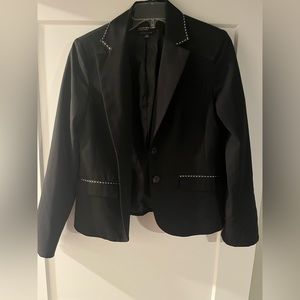 Jones New York size 6 blazer - black with white detail